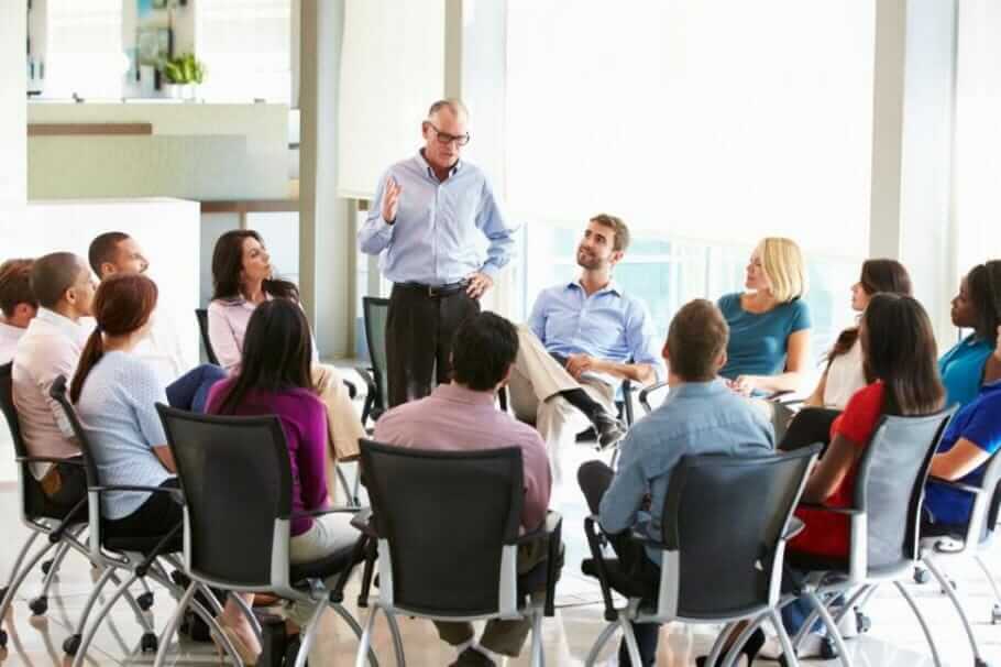Gesunde Führungshierarchien in Unternehmen: 5 Tipps für die Mitarbeiter-Kommunikation