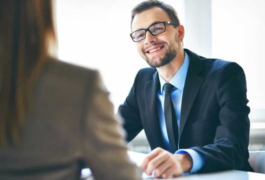 Personalgespräche & Leistungsbeurteilungen: Chef-Feedback als Türöffner Personalgespräche & Leistungsbeurteilungen: Chef-Feedback als Türöffner