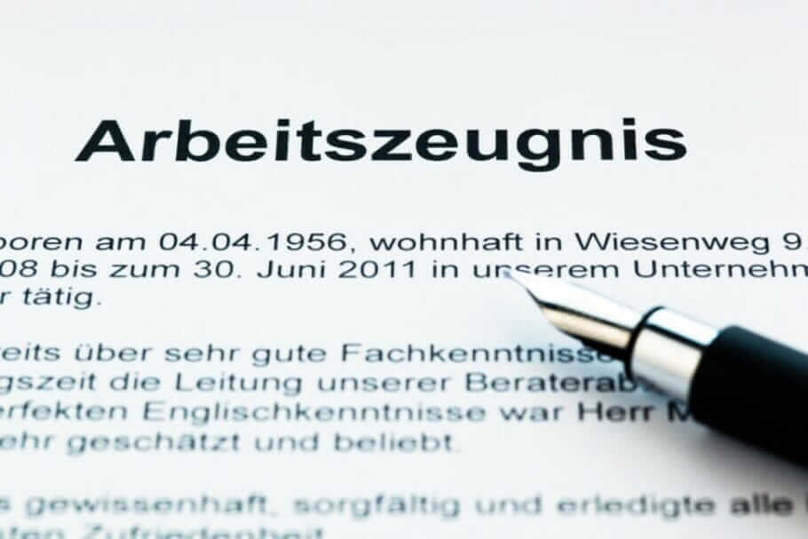 Gehaltsinformationen im Arbeitszeugnis erkennen: Was verdienen Bewerber?