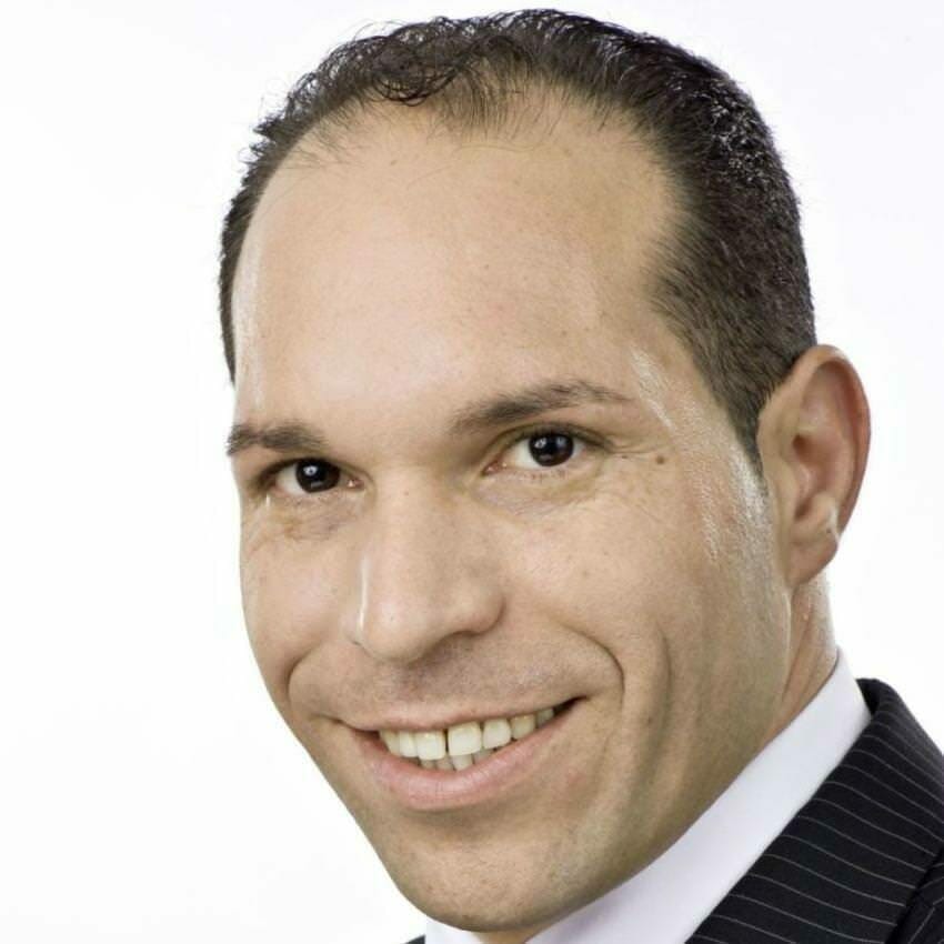 Galal_Seite_lächelnd_berufebilder