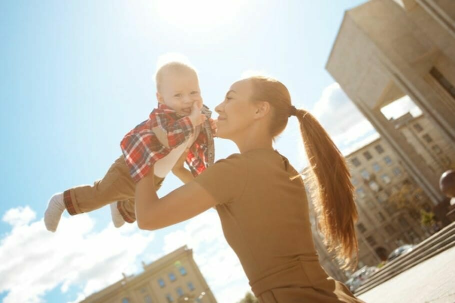 Wiedereinstieg von Müttern ins Berufsleben: Wie gelingt Karriere mit Kind?