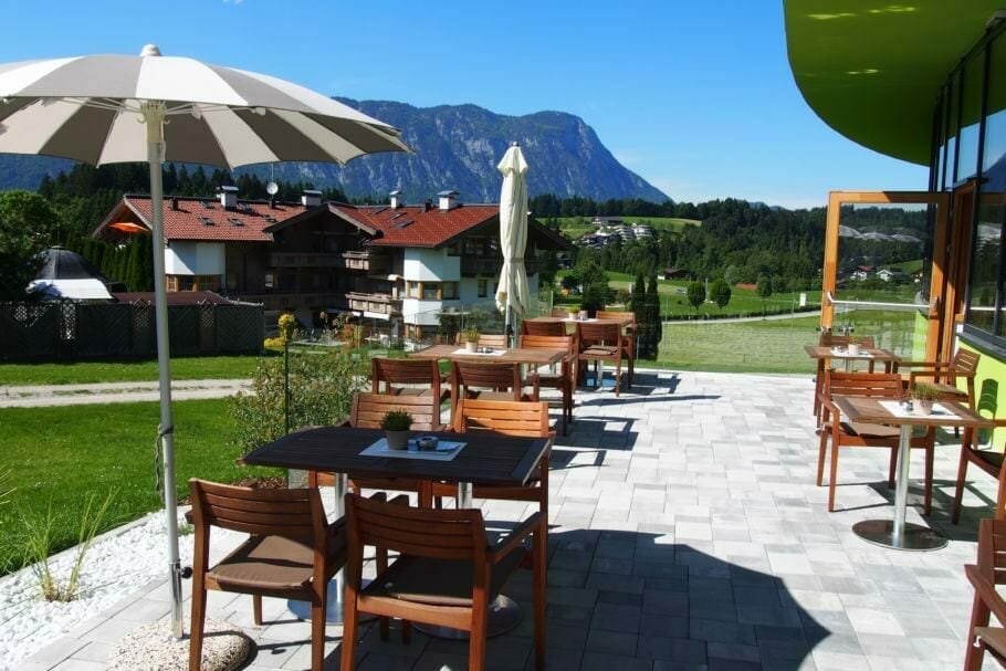 The 6 best locations for company health management & active weeks: thermal baths, philosophers & Matthias Horx {reader travel tip}