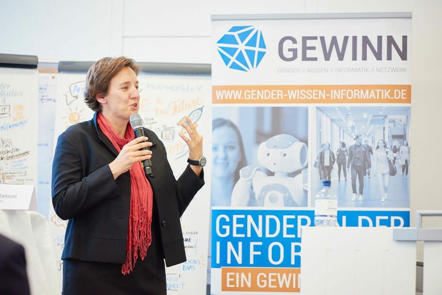 Recruiting & Personalauswahl mit Blinden Flecken: Fachkräftemangel hausgemacht? Recruiting & Personalauswahl mit Blinden Flecken: Fachkräftemangel hausgemacht?