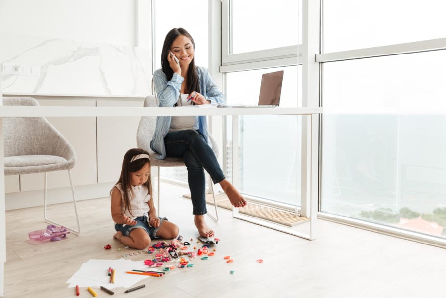 Wie Eltern die Berufslaufbahn negativ beeinflussen: Mama als Erfolgskiller?