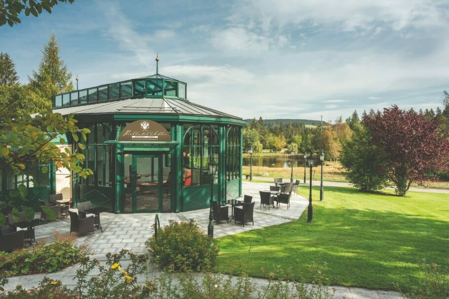 The 6 Best Hotels for Activities Nature Events with Good Food {Reader's Travel Tip}