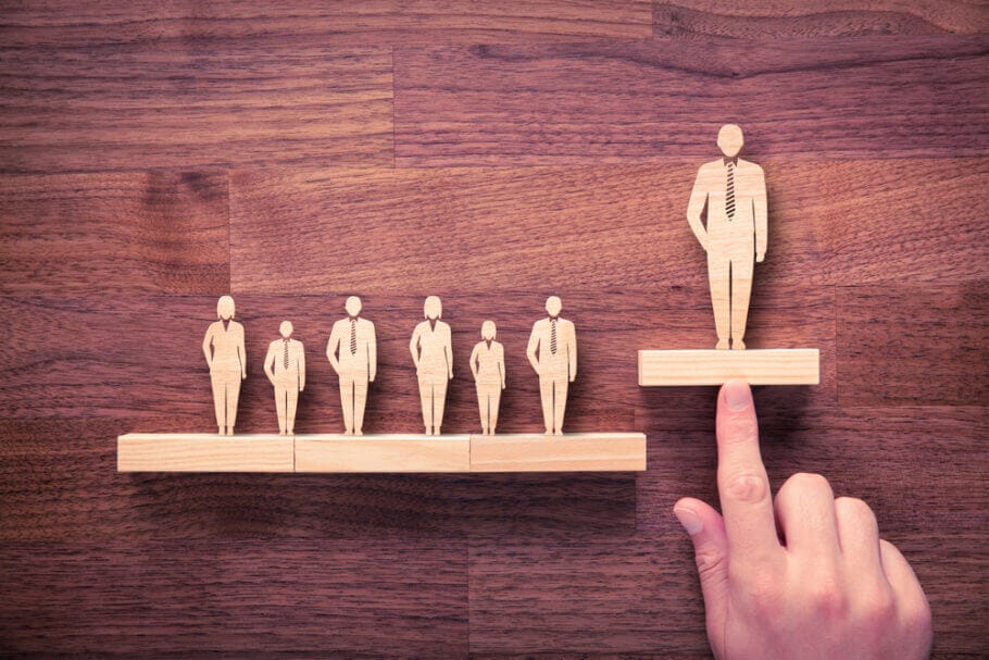Achtung Hierarchie-Sprung: Wenn Mitarbeiter Ihren Chef übergehen